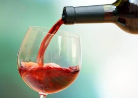 10 vinhos baratos (e bons) para apreciar sem sair de casa