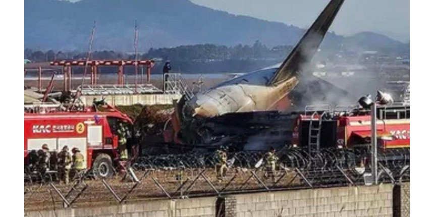 Avião sai da pista, explode e deixa 179 mortos na Coreia do Sul Avião sai da pista, explode e deixa 179 mortos na Coreia do Sul